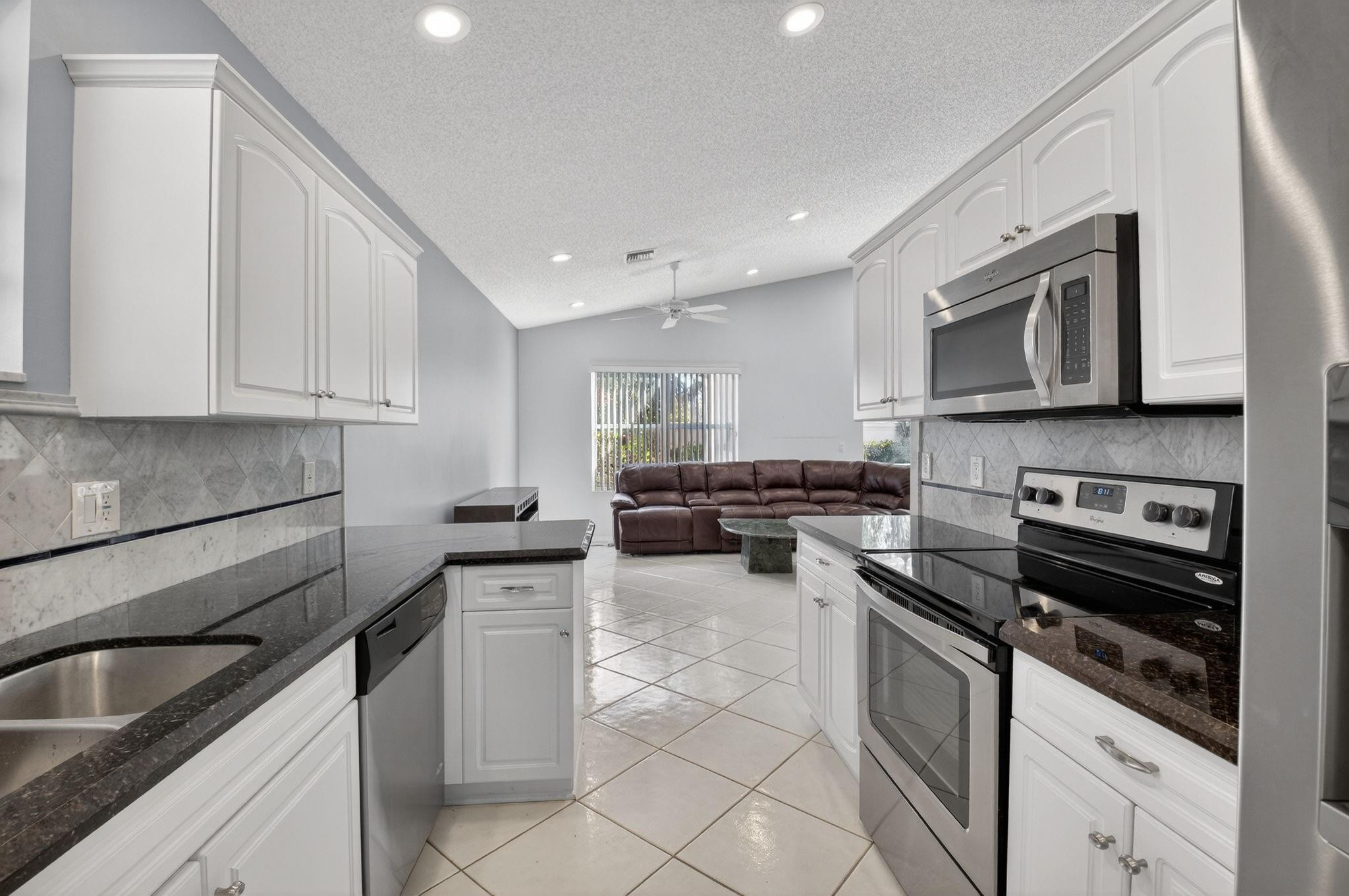 Indian Hills 01 - Residential