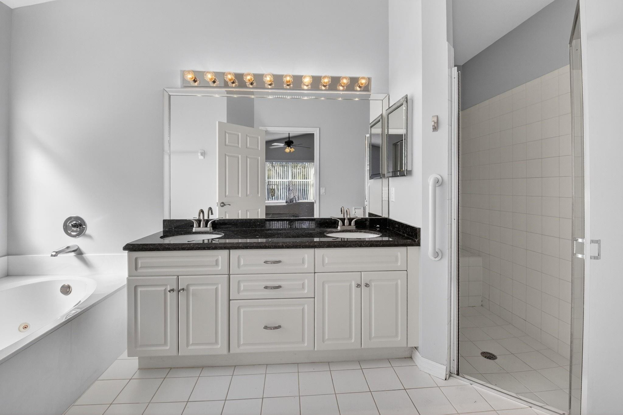 Indian Hills 01 - Residential