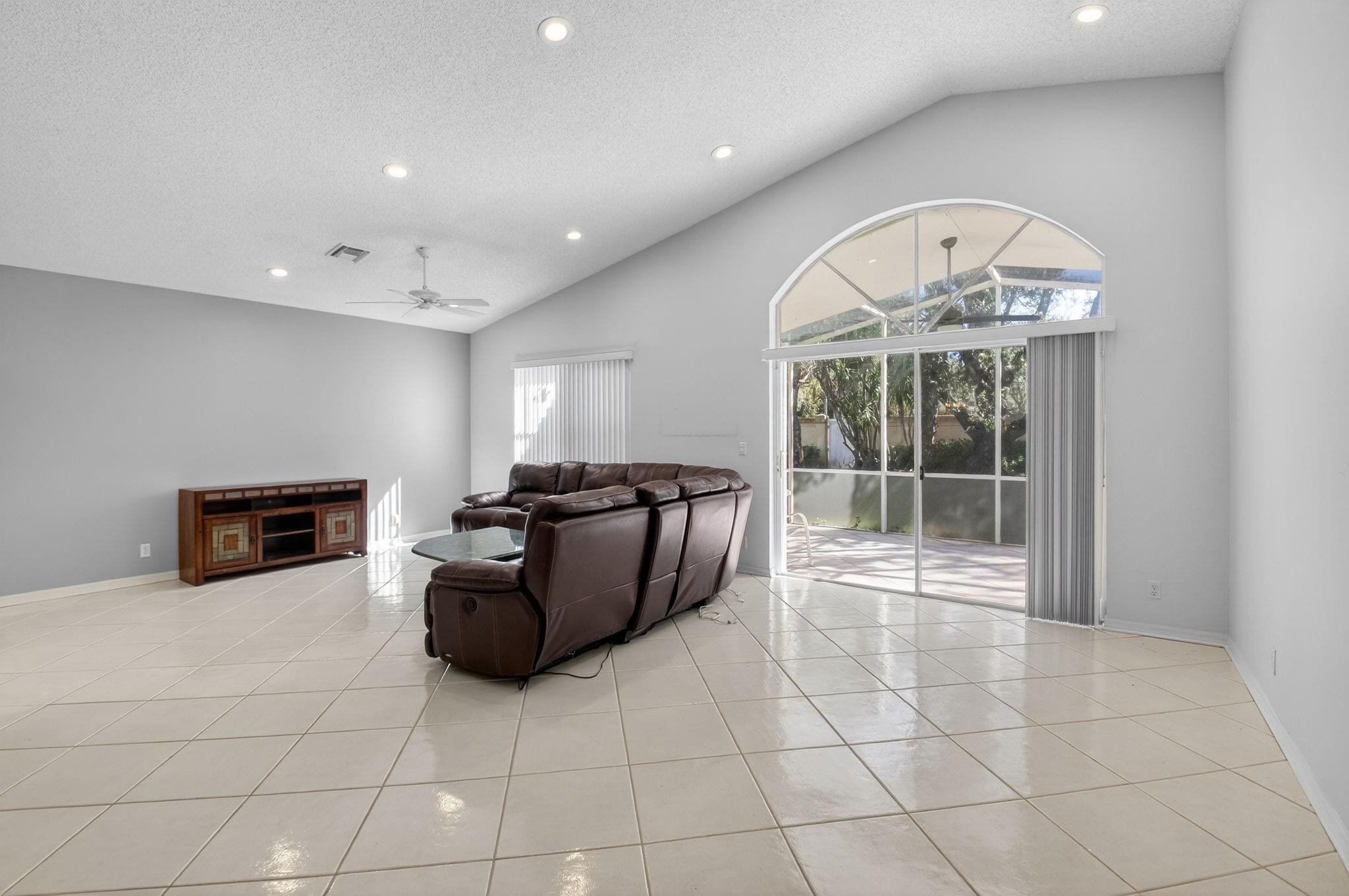 Indian Hills 01 - Residential