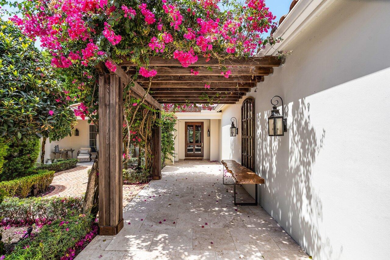 EQUESTRIAN CLUB ESTATES 1 - Residential