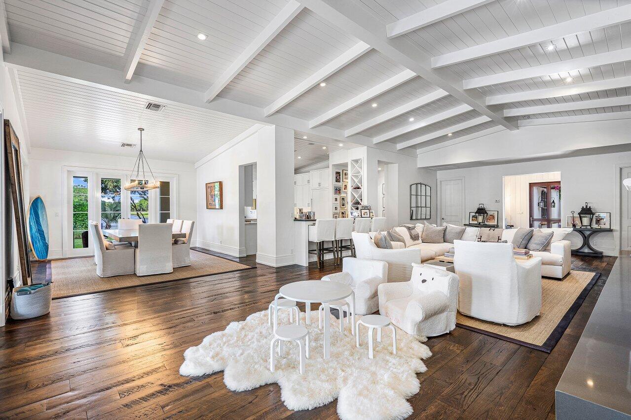 EQUESTRIAN CLUB ESTATES 1 - Residential