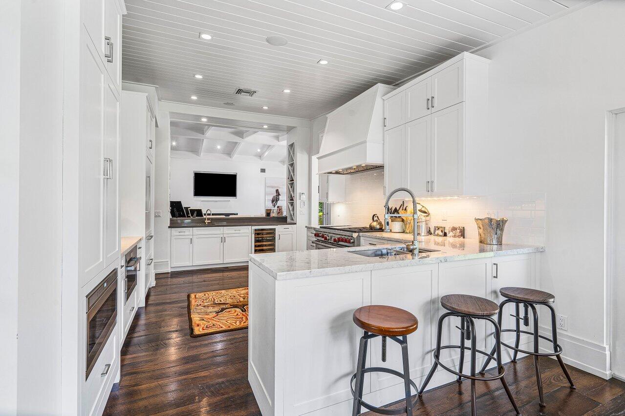 EQUESTRIAN CLUB ESTATES 1 - Residential