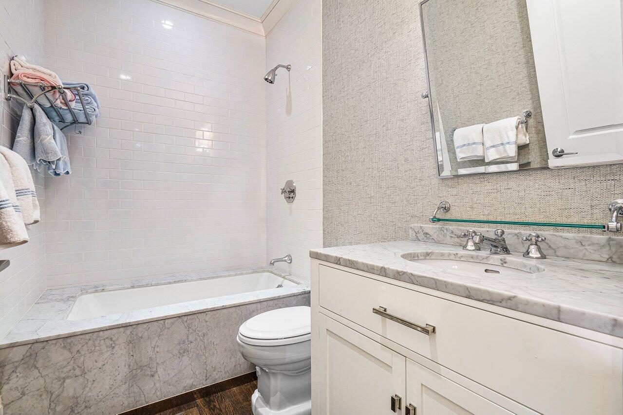 EQUESTRIAN CLUB ESTATES 1 - Residential