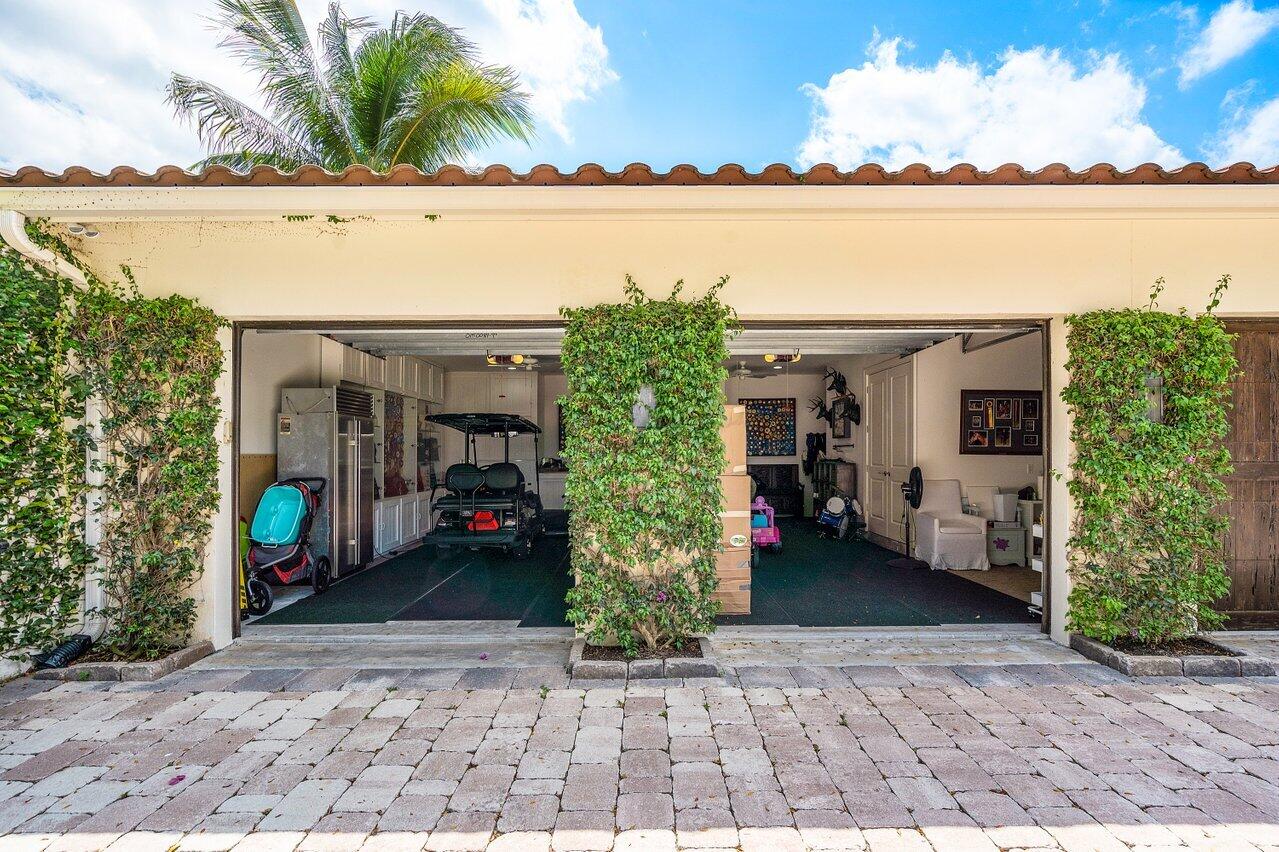 EQUESTRIAN CLUB ESTATES 1 - Residential