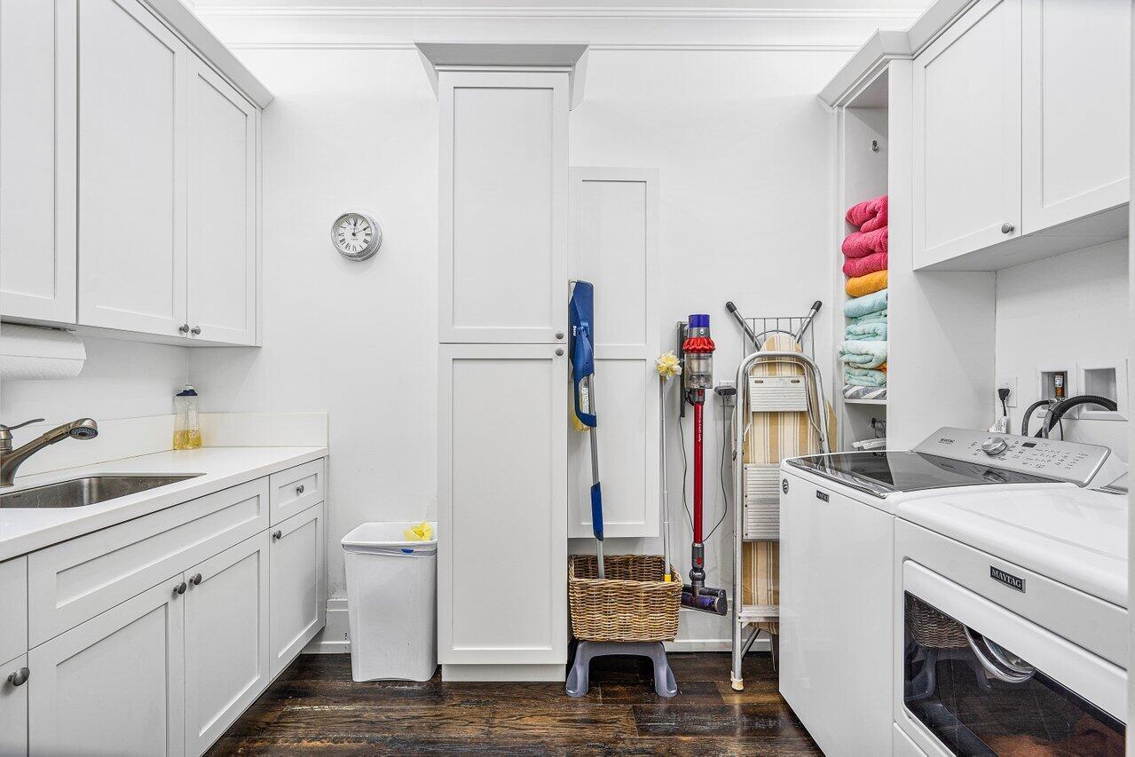 EQUESTRIAN CLUB ESTATES 1 - Residential