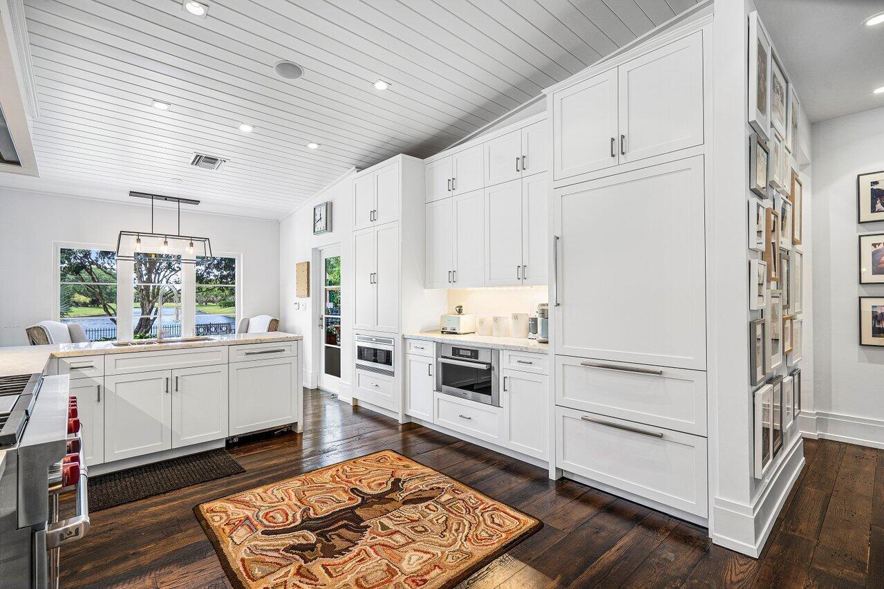 EQUESTRIAN CLUB ESTATES 1 - Residential