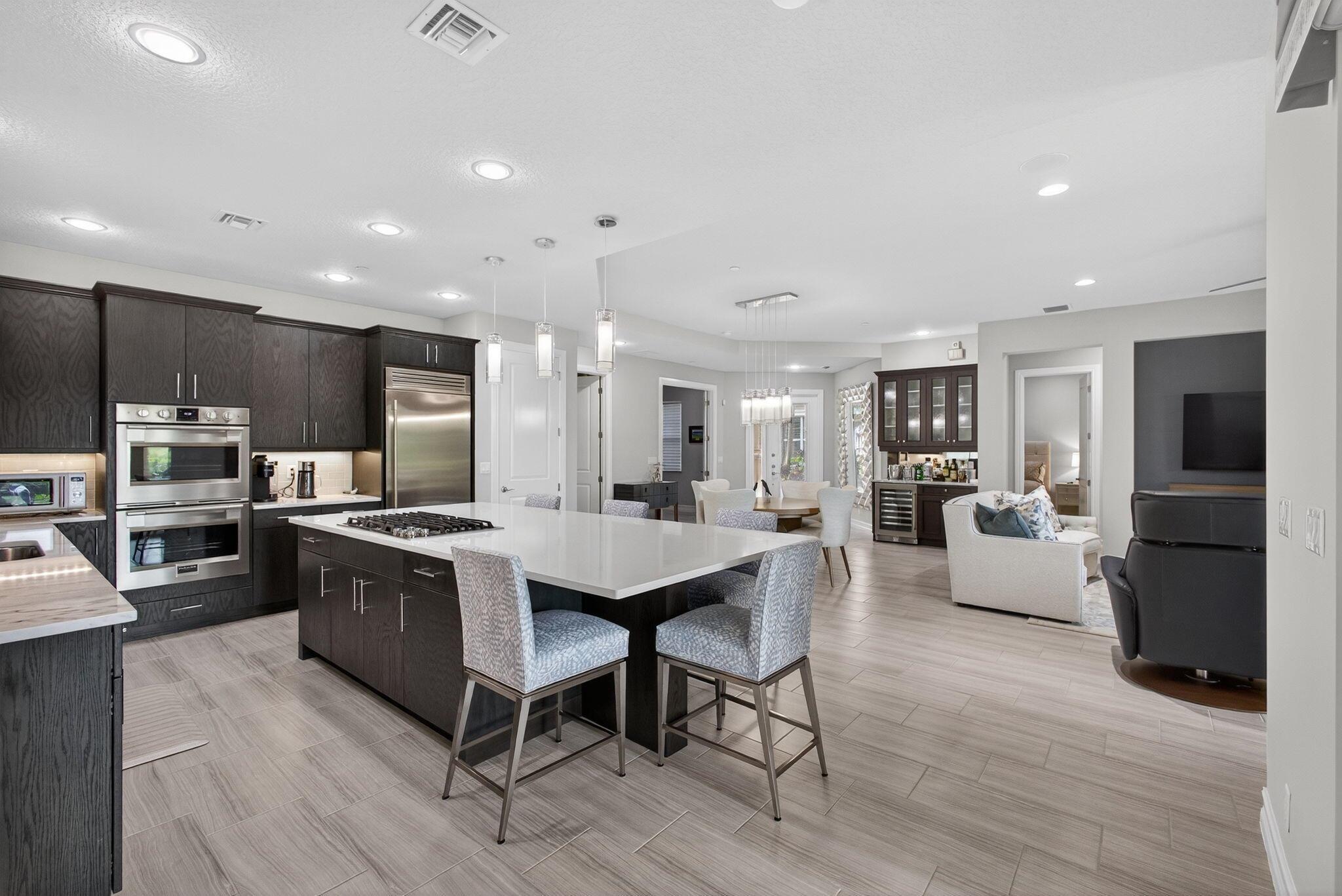 JUPITER COUNTRY CLUB COND - Residential