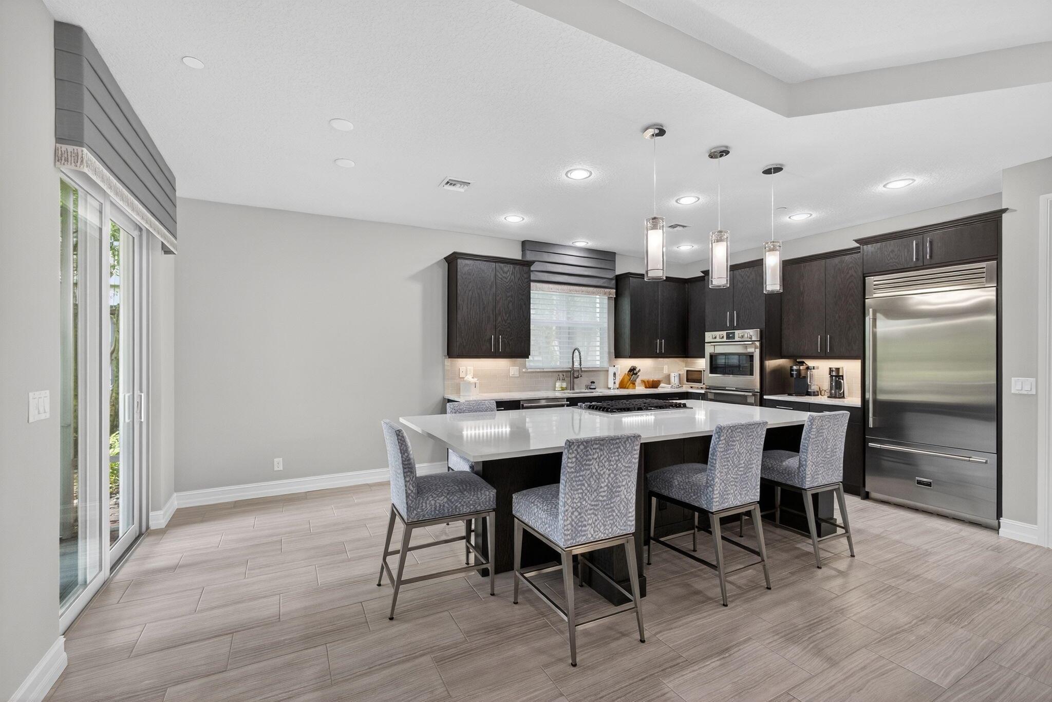 JUPITER COUNTRY CLUB COND - Residential