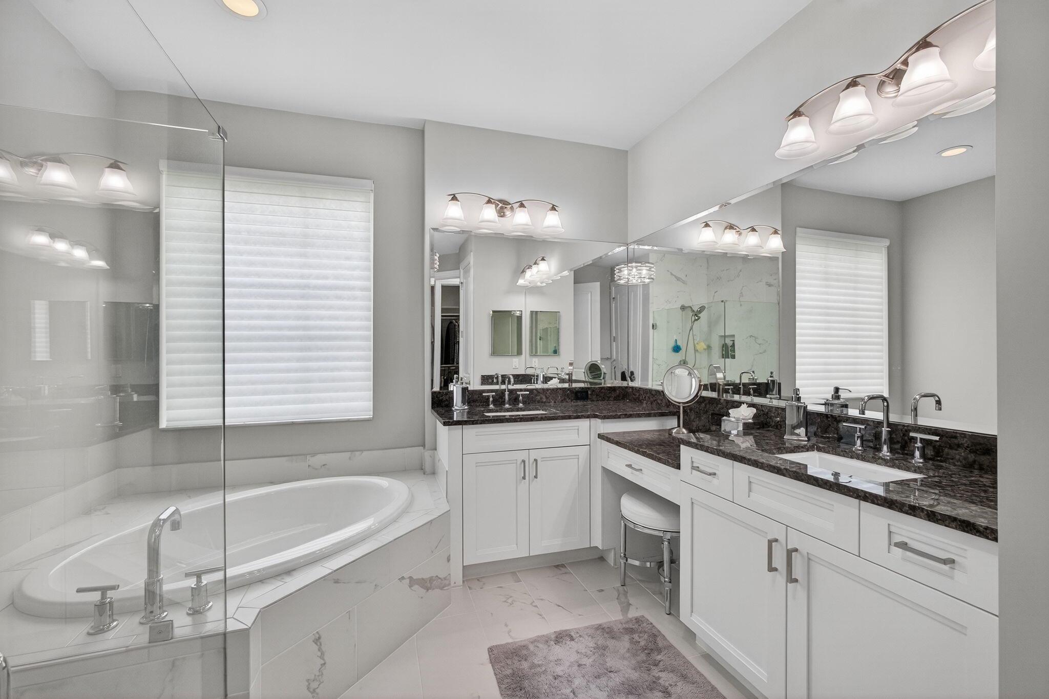 JUPITER COUNTRY CLUB COND - Residential