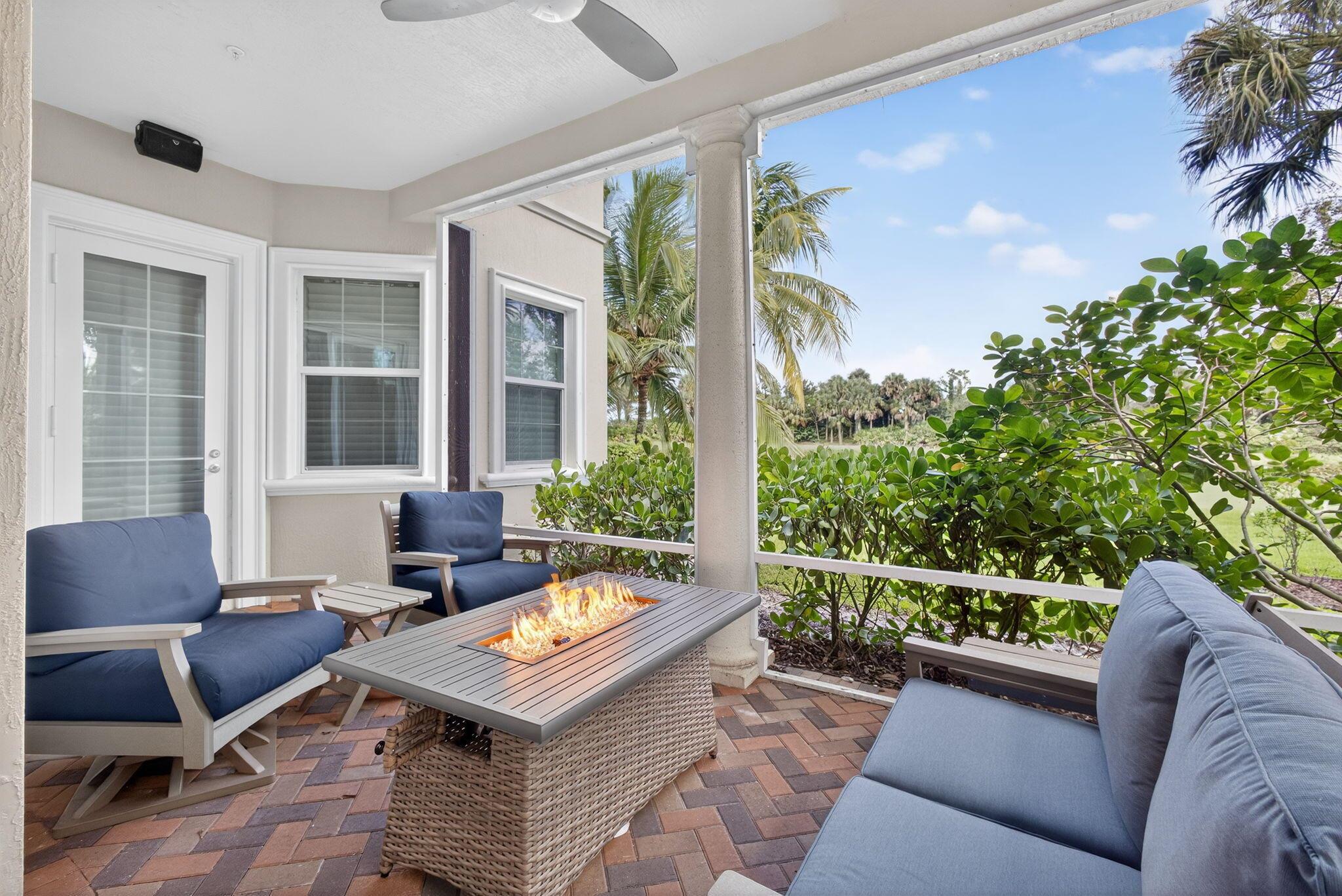 JUPITER COUNTRY CLUB COND - Residential
