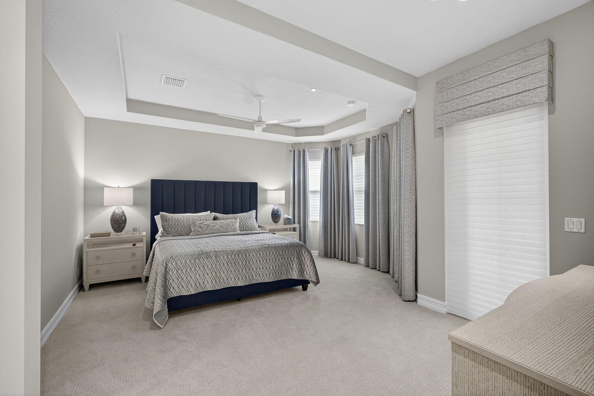 JUPITER COUNTRY CLUB COND - Residential