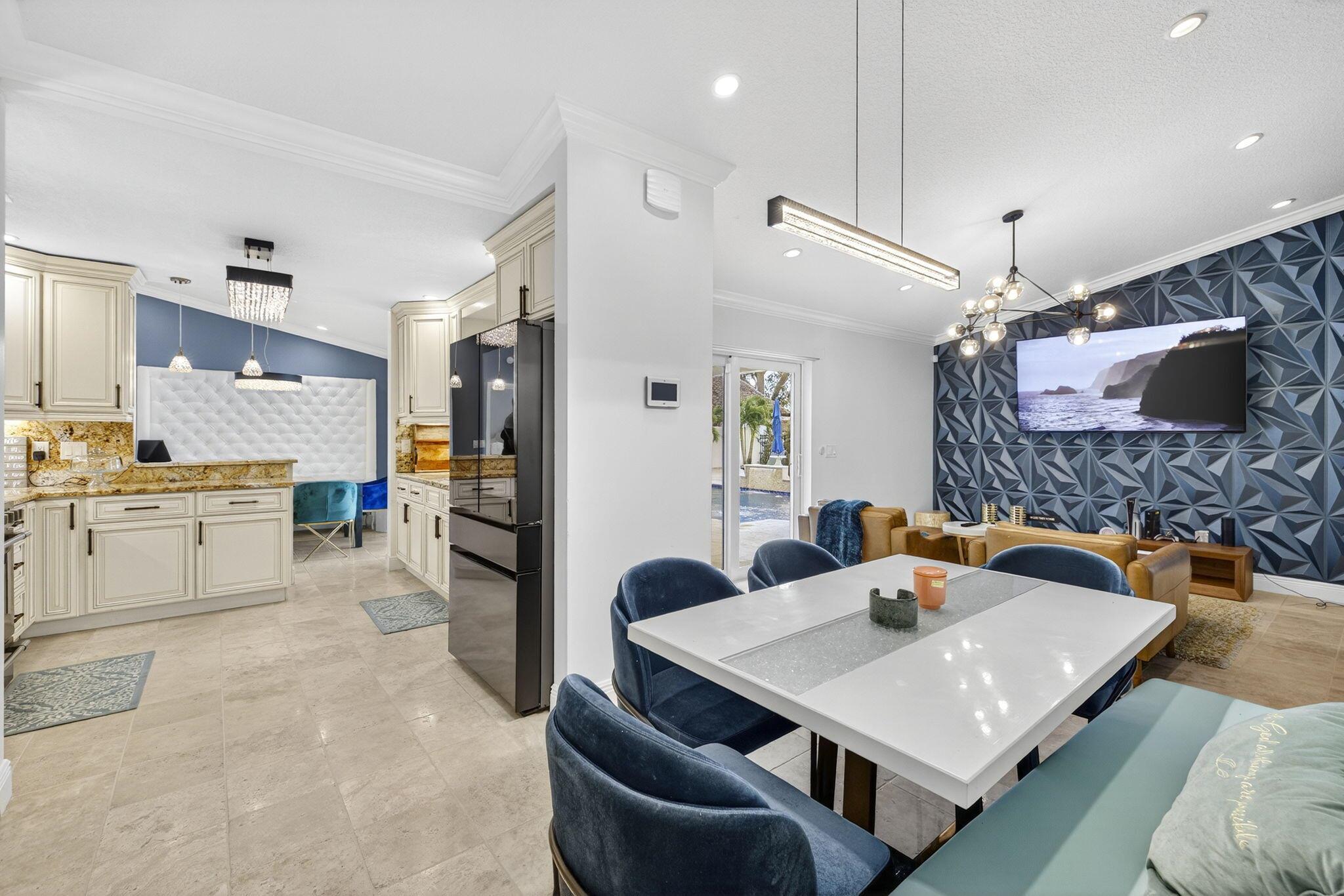 HARBOUR LANDING - Residential