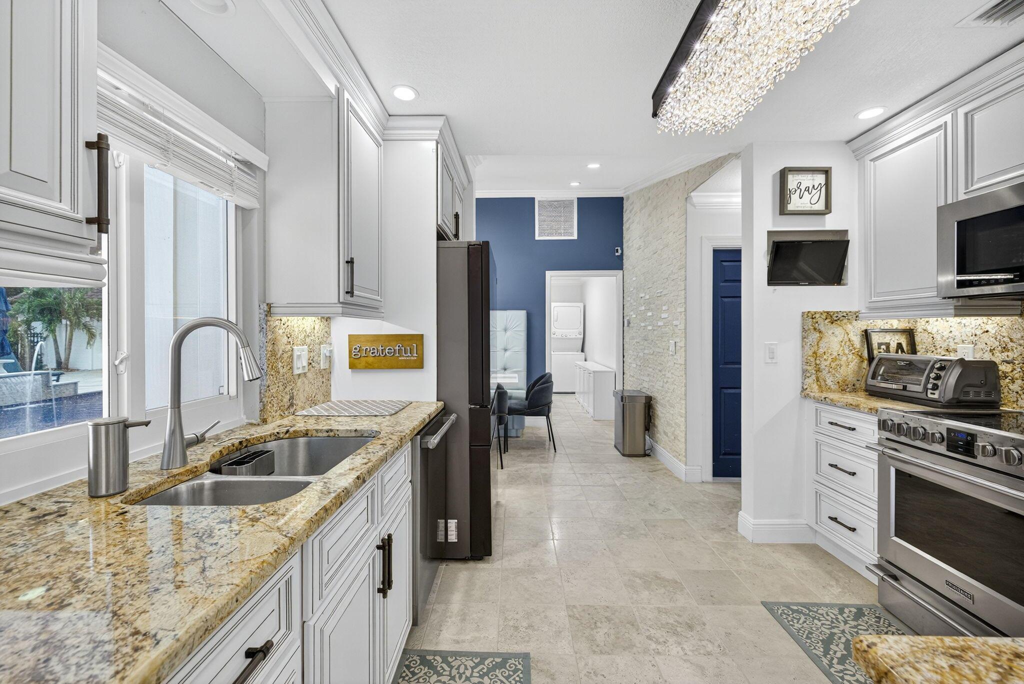HARBOUR LANDING - Residential