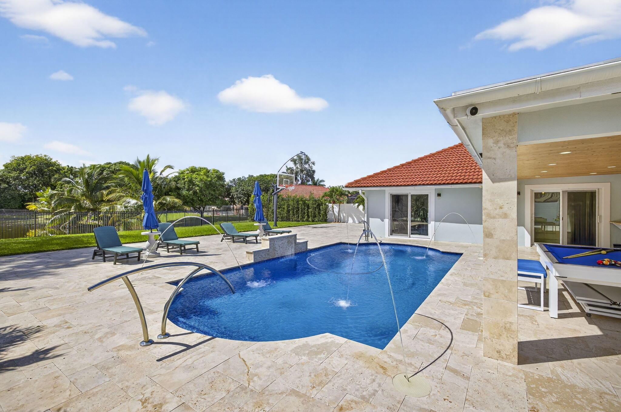 HARBOUR LANDING - Residential