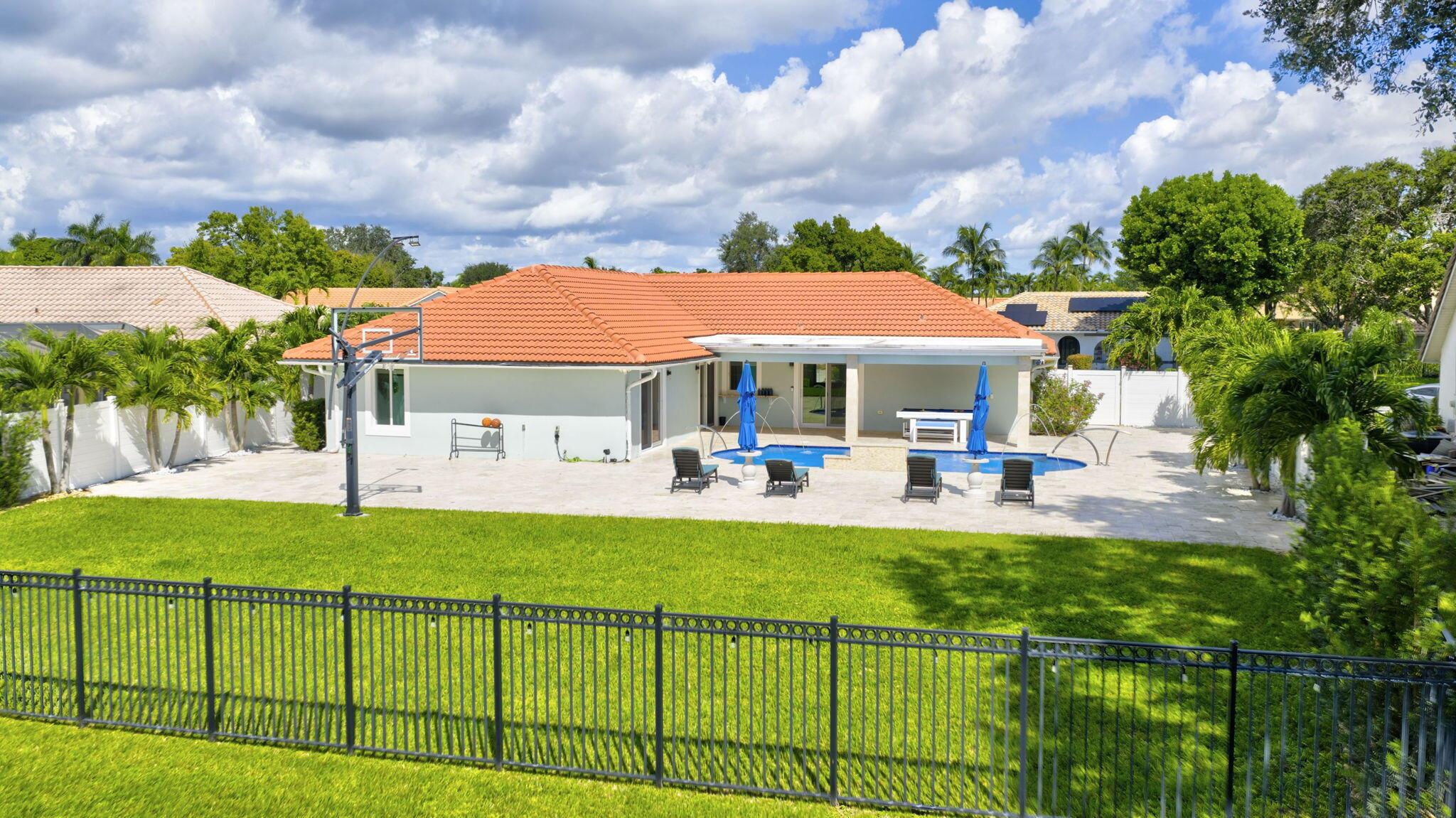 HARBOUR LANDING - Residential