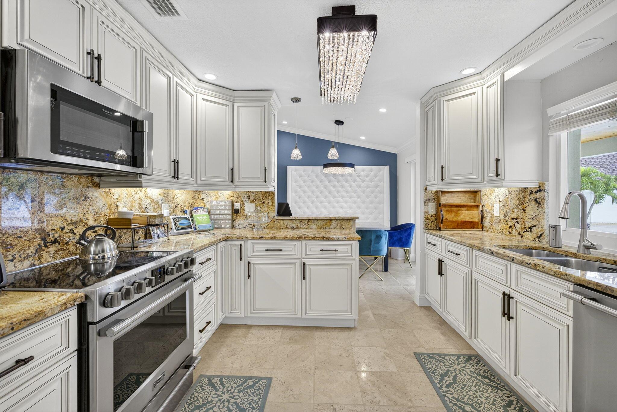 HARBOUR LANDING - Residential
