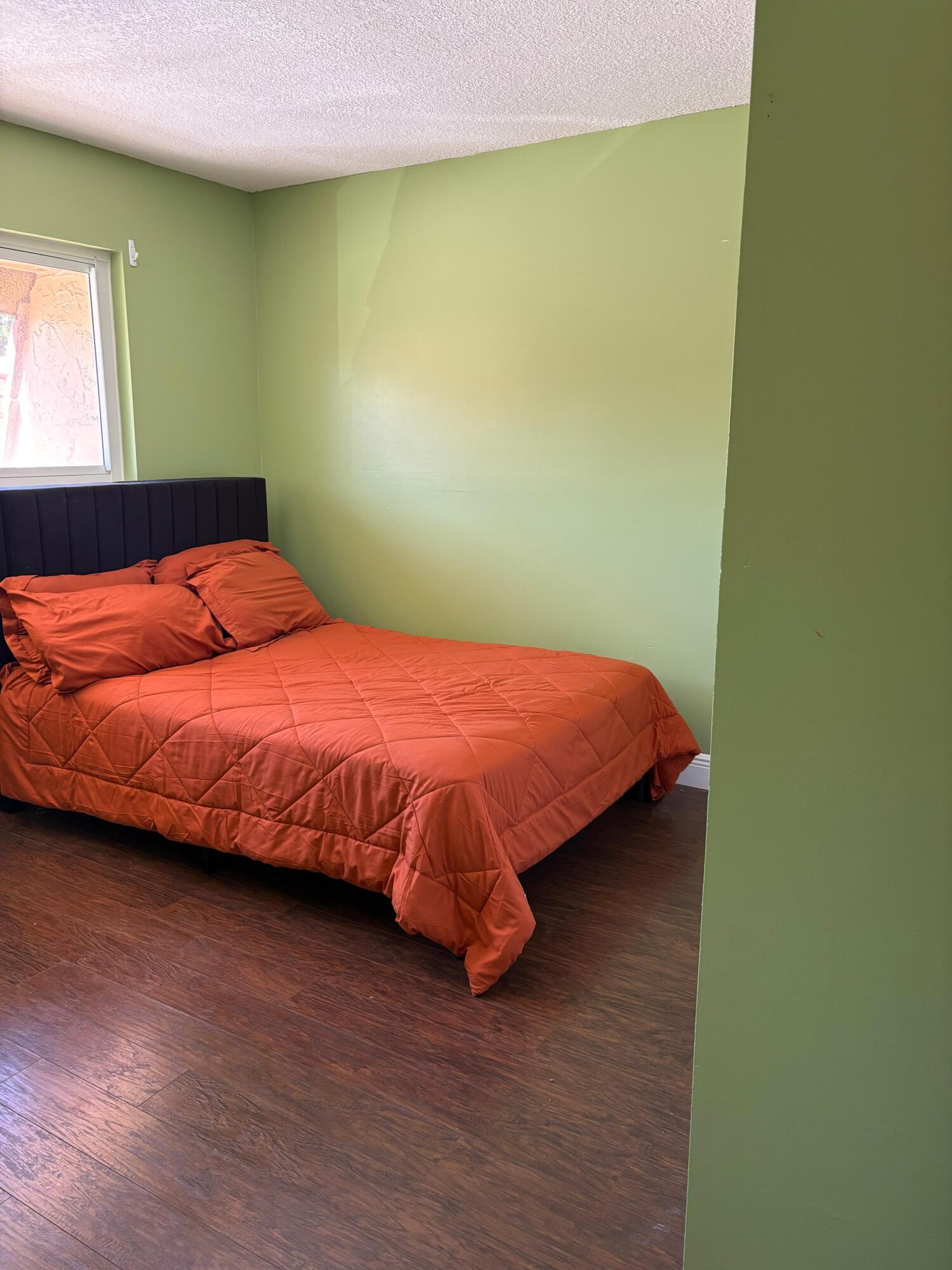 SHAKER VILLAGE PHASE 1 - Residential Lease