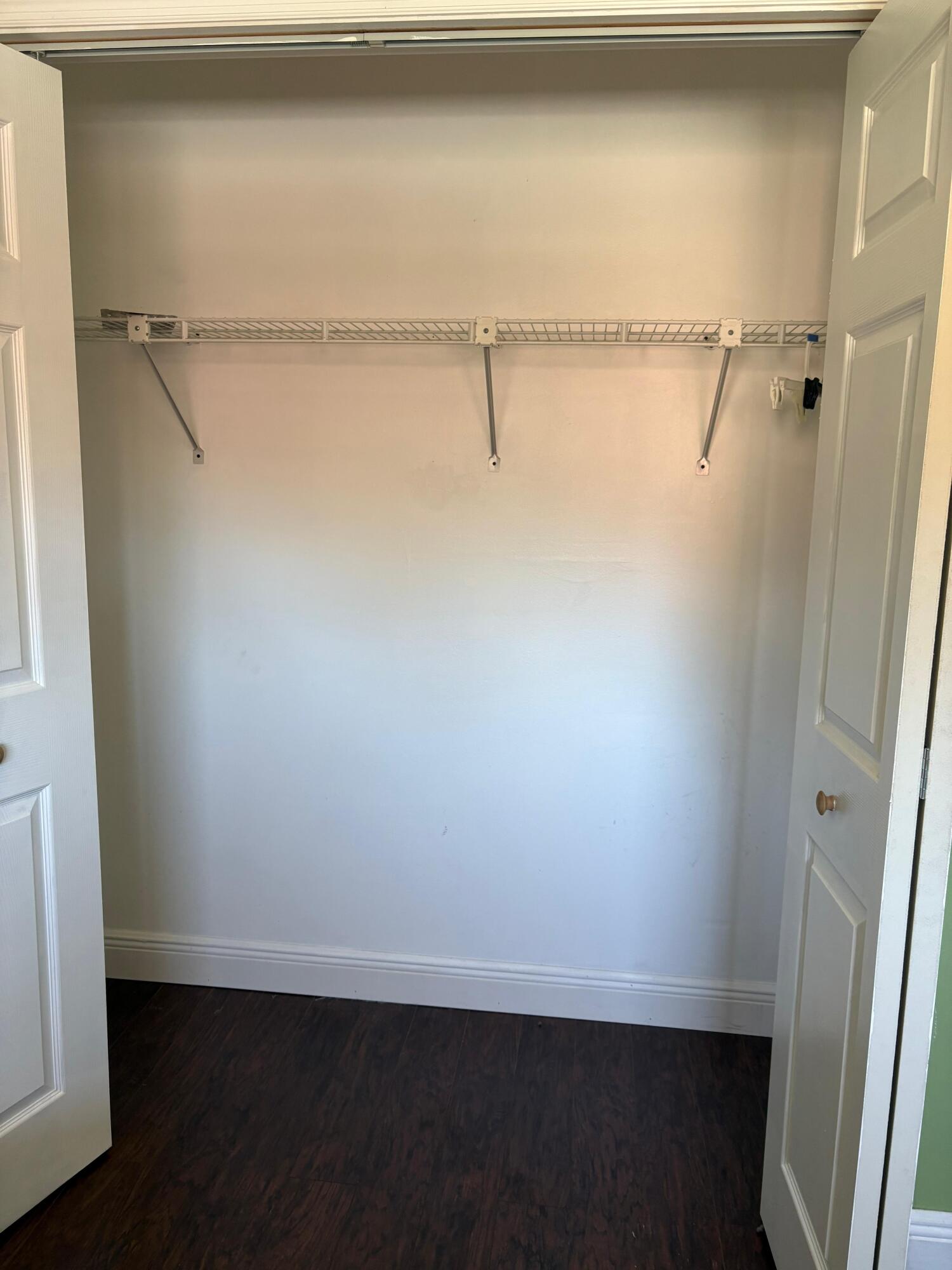 SHAKER VILLAGE PHASE 1 - Residential Lease