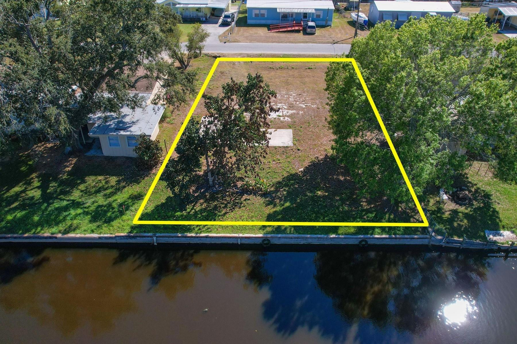 Treasure Island Un 08 - Land