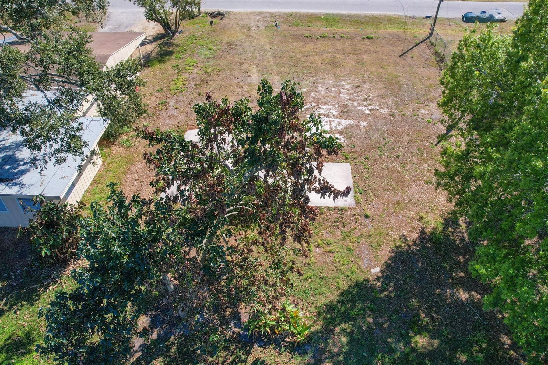 Treasure Island Un 08 - Land