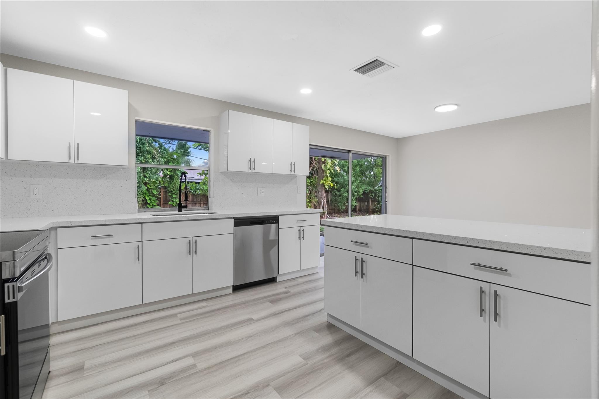 Flair Sub 3 51-39 B - Residential