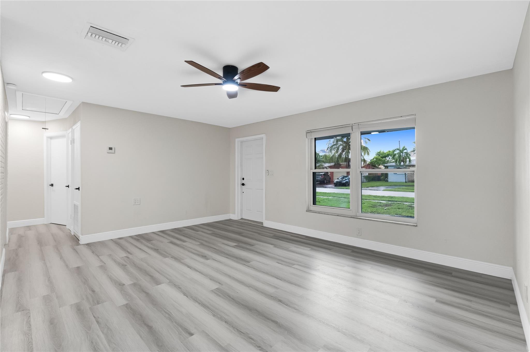 1164 NW 45th Ter, Lauderhill, FL, 33313/$461,000 4 1164 NW 45th Ter