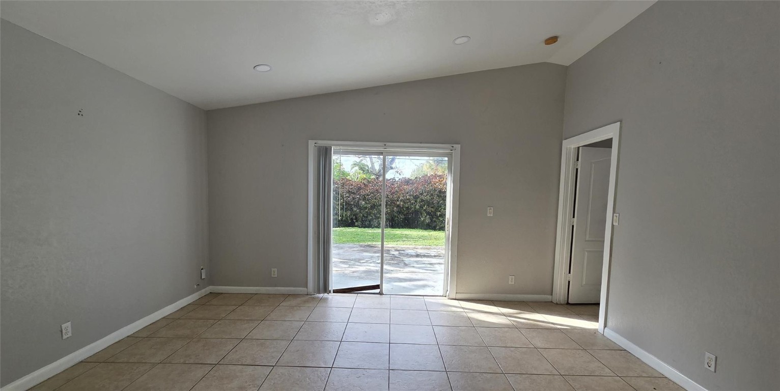 Chula Vista 22-7 B - Residential