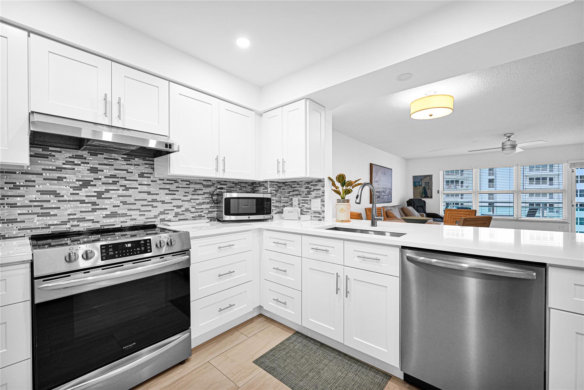 Playa Del Mar Condo - Residential Lease