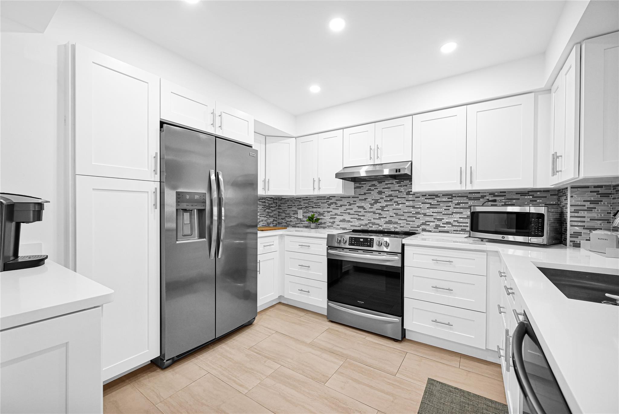 Playa Del Mar Condo - Residential Lease