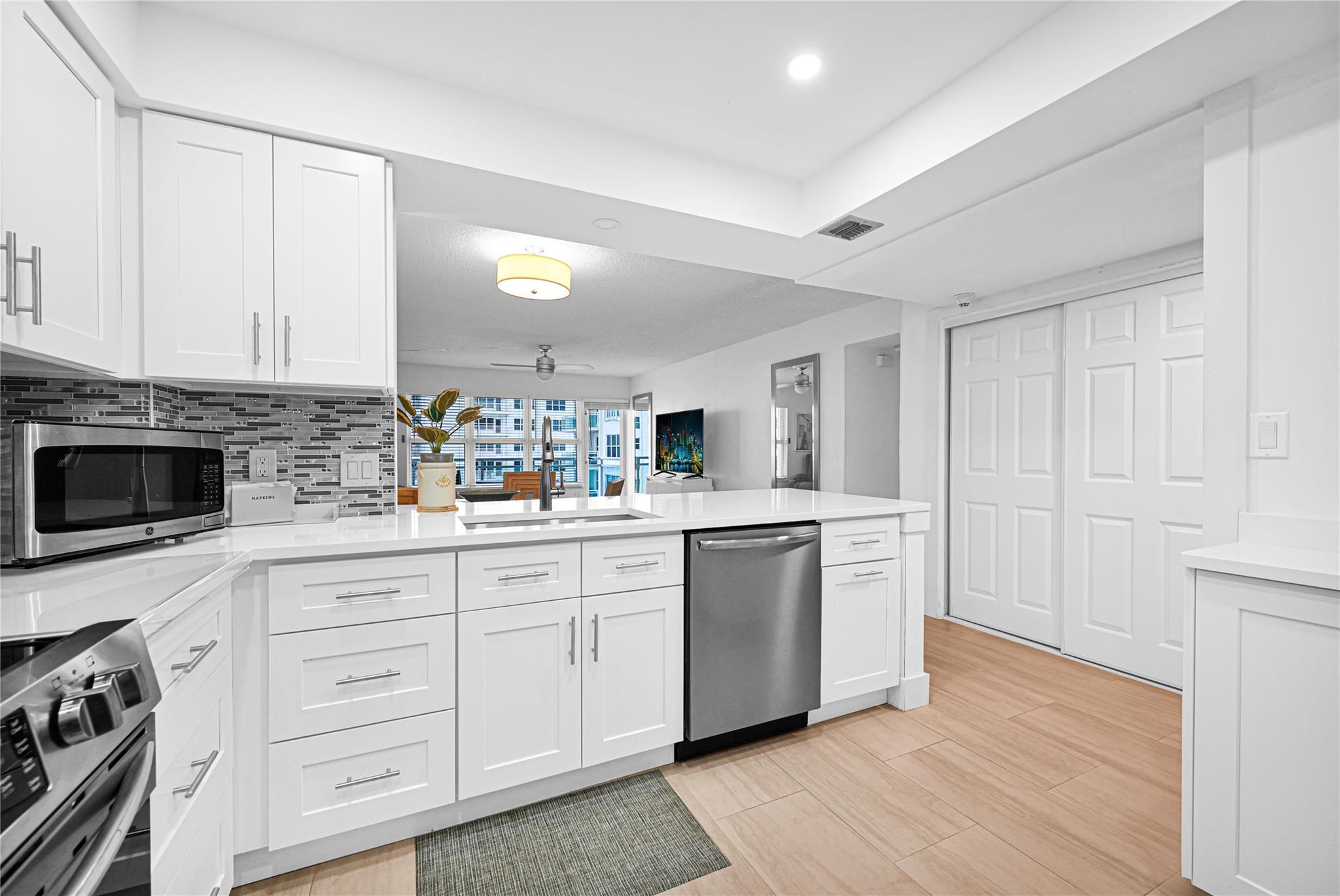 Playa Del Mar Condo - Residential Lease