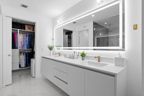 Tiny photo for 700 NE 24TH Street #4304, Miami, FL 33137 (MLS # B26090923)