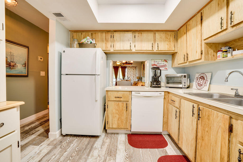 TIERRA VERDE CONDO 09 - Residential