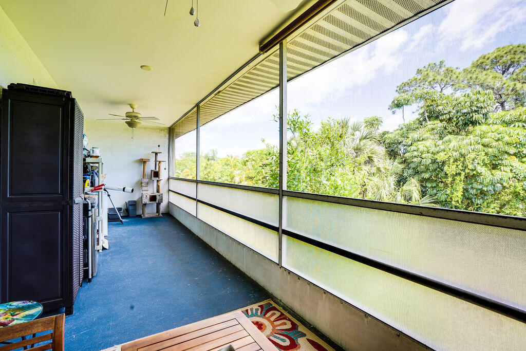 TIERRA VERDE CONDO 09 - Residential