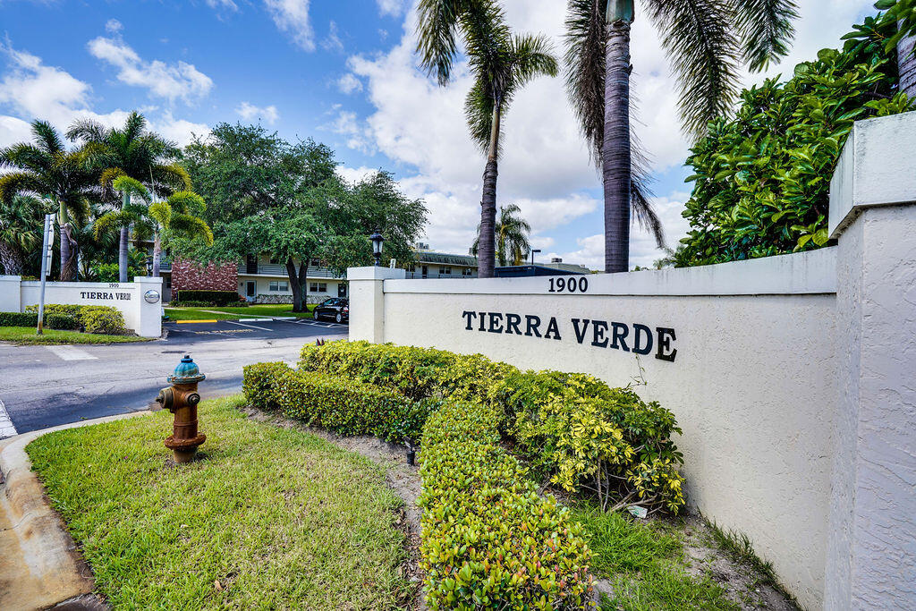 TIERRA VERDE CONDO 09 - Residential