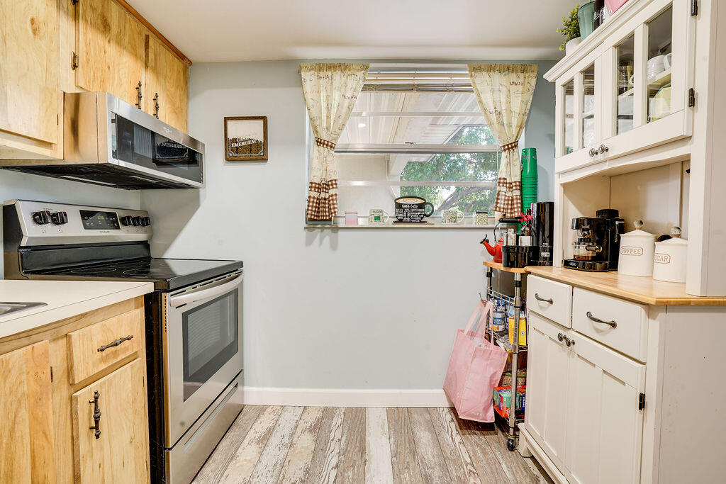 TIERRA VERDE CONDO 09 - Residential