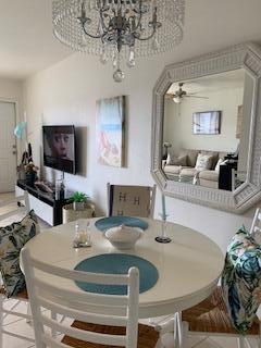 MURRY HILLS APT BLDG COND - Residential