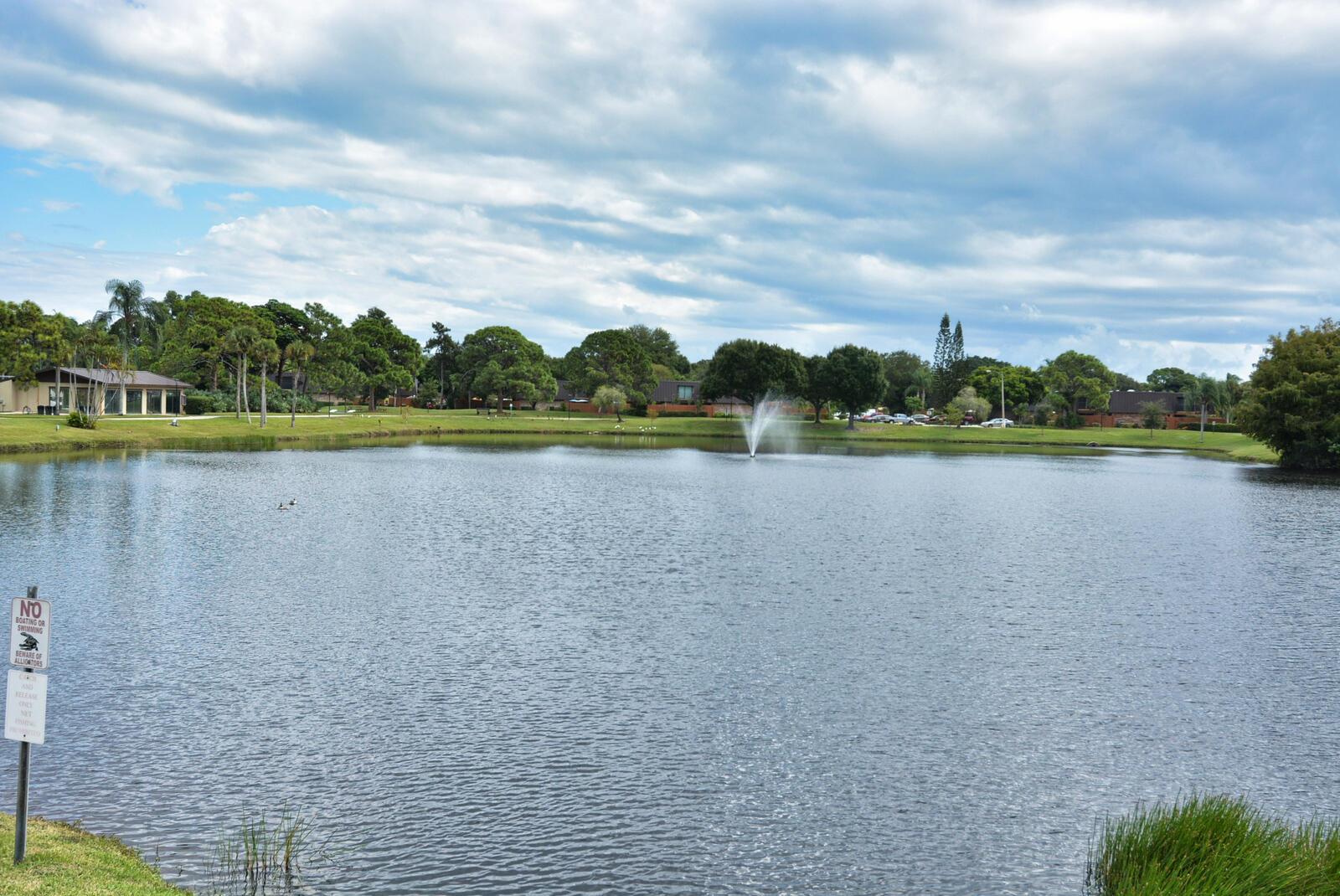 EMERALD LAKES - Residential