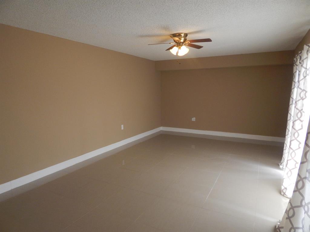 VILLAGE OF SANDALWOOD LAKES 3 - Residential Lease