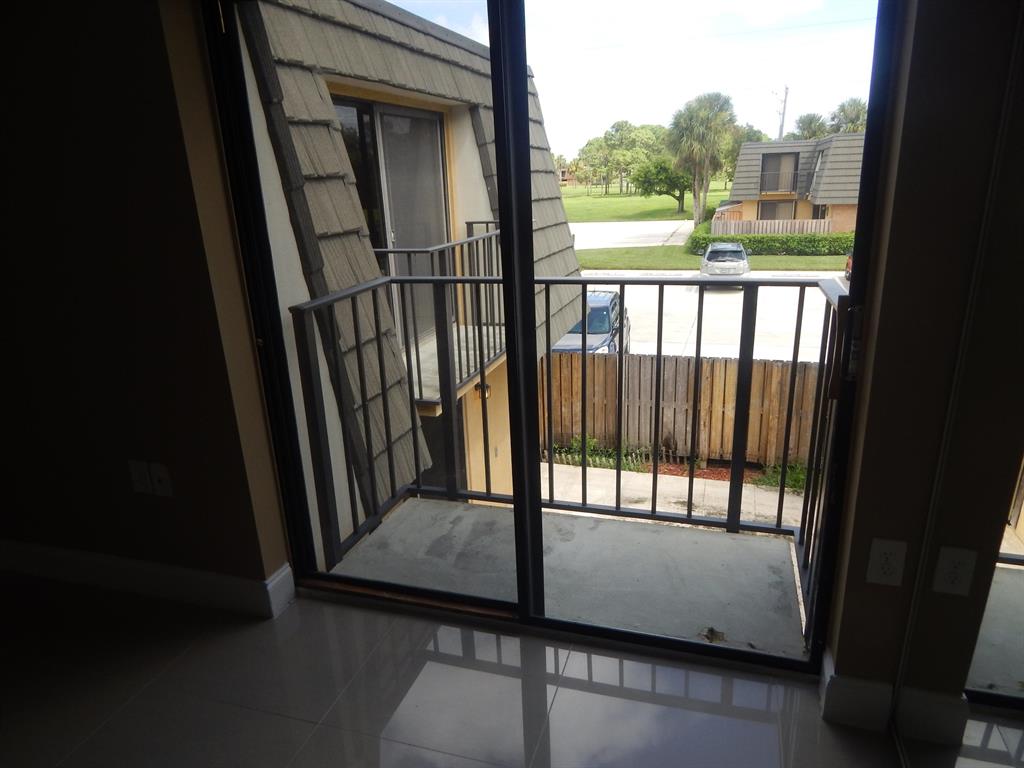 VILLAGE OF SANDALWOOD LAKES 3 - Residential Lease