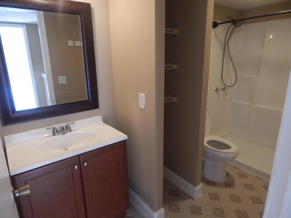 VILLAGE OF SANDALWOOD LAKES 3 - Residential Lease