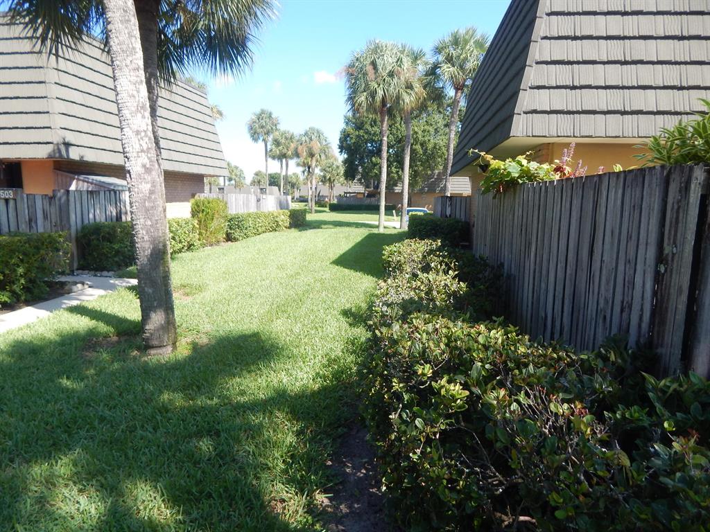 VILLAGE OF SANDALWOOD LAKES 3 - Residential Lease