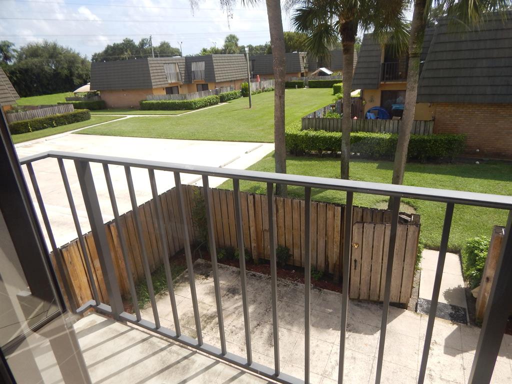 VILLAGE OF SANDALWOOD LAKES 3 - Residential Lease