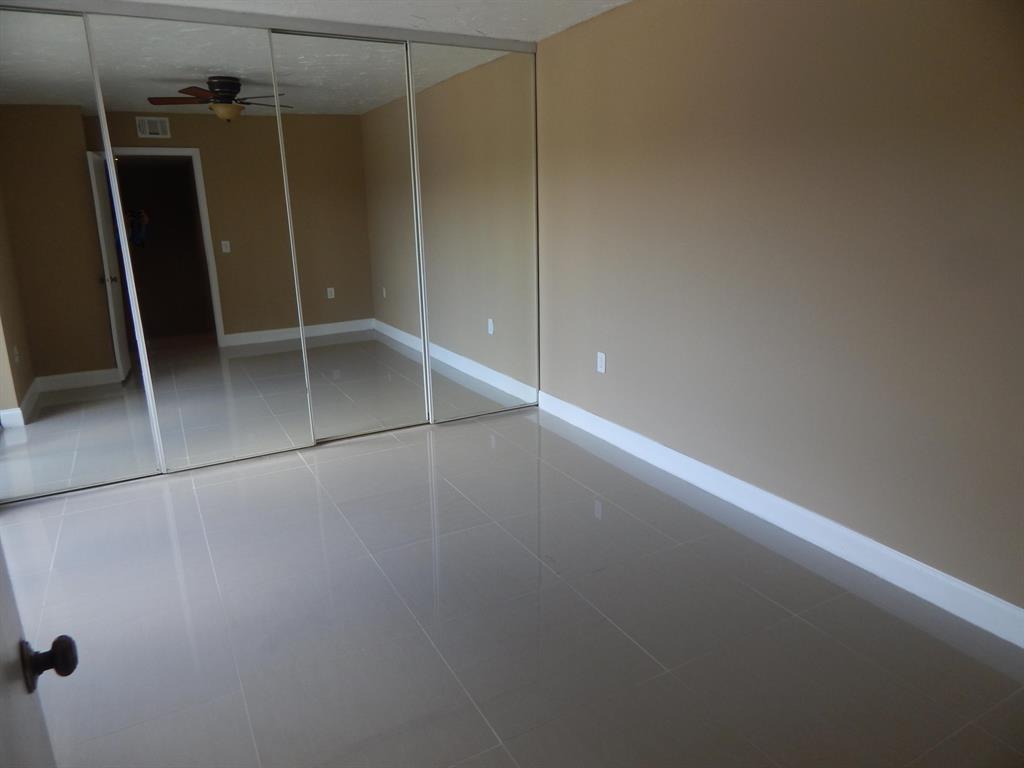 VILLAGE OF SANDALWOOD LAKES 3 - Residential Lease