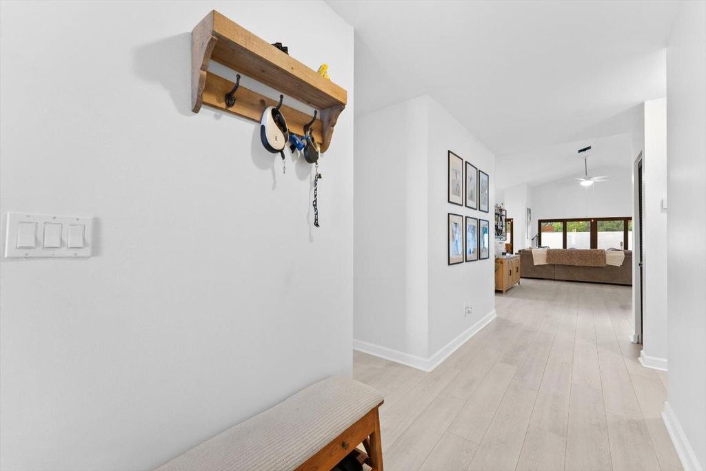 Photo of 175 Executive Circle, Boynton Beach, FL 33436 (MLS # R11157003)