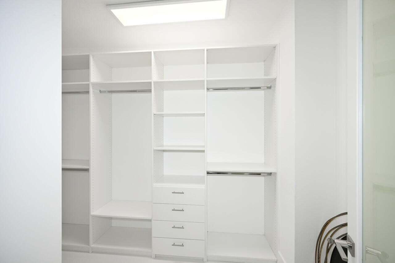 Courtside - Residential