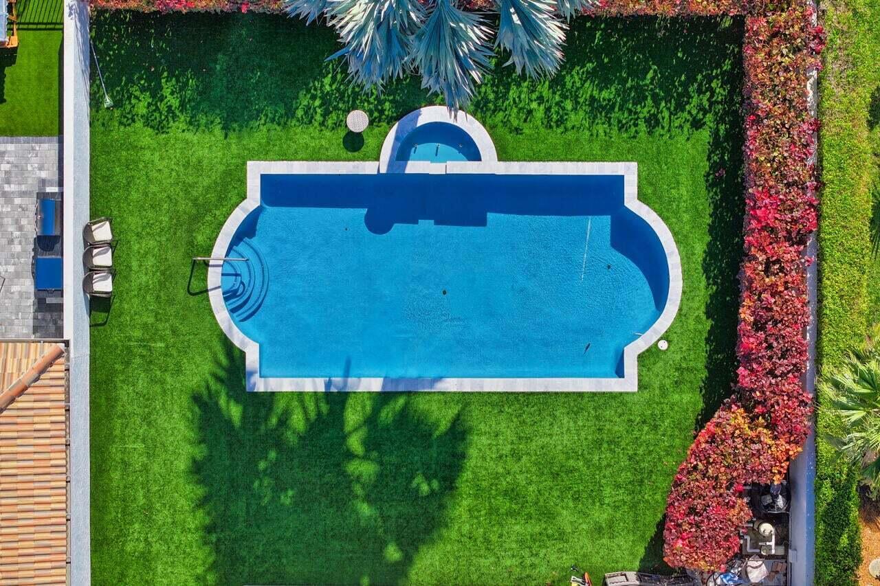 Courtside - Residential