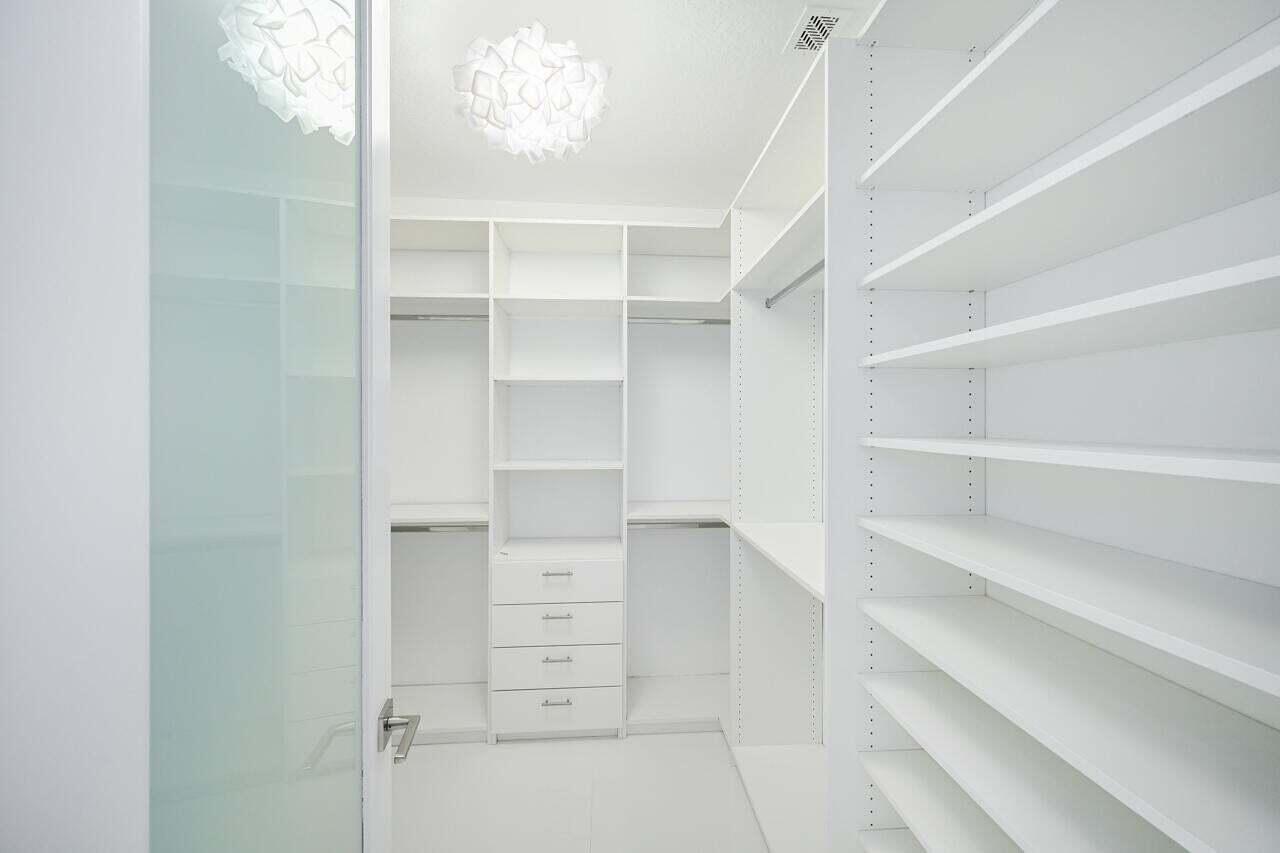 Courtside - Residential