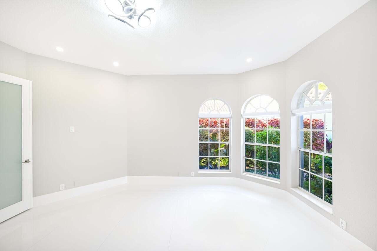 Courtside - Residential