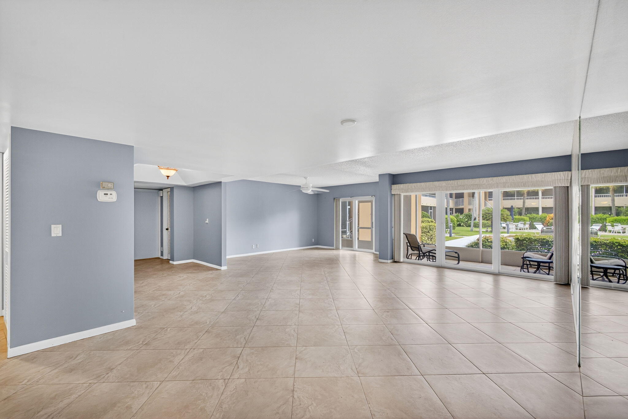 COURTYARD CONDO - Residential