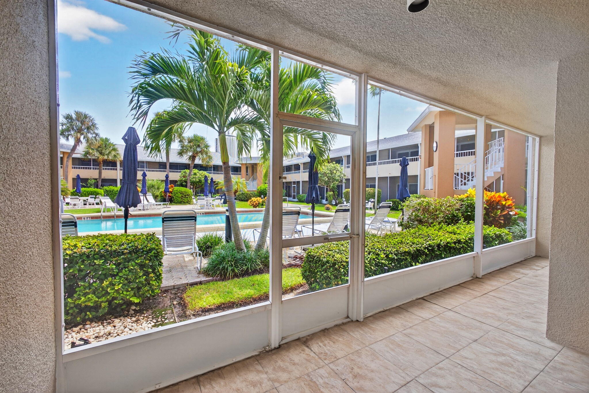 COURTYARD CONDO - Residential